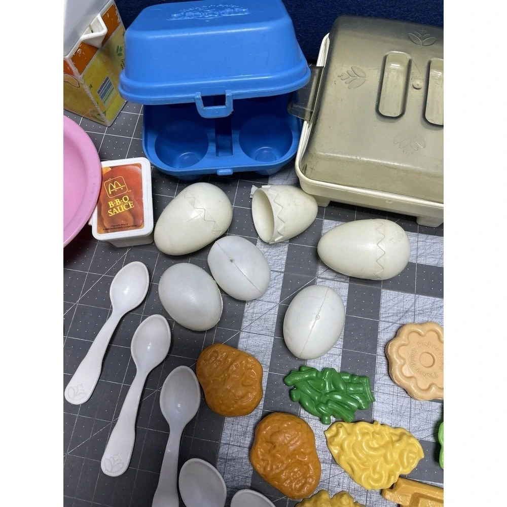 1987‎ Fisher Price Fun with Food Play Skillet Works Pretend Play Huge Lot Read